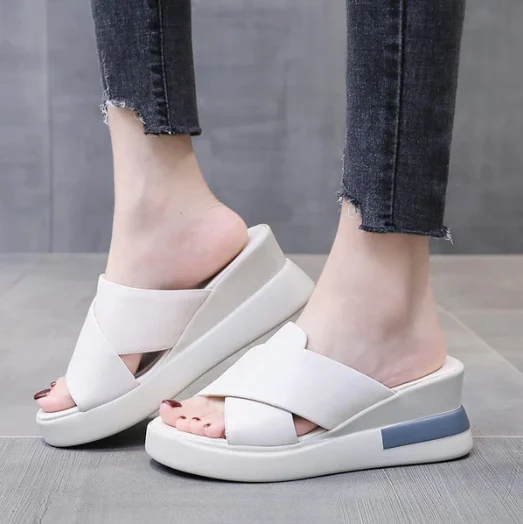 Raffaella | Sandalo comodo con Plateau in Memory Foam