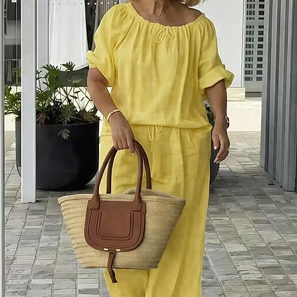 Lucrezia | Coordinato in seta con pantalone svasato