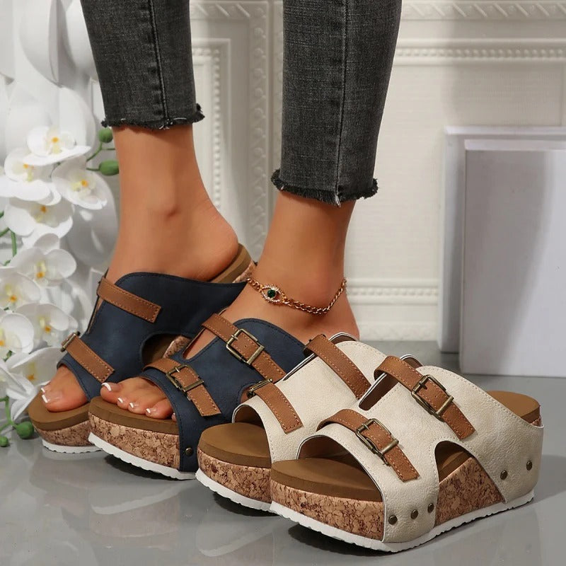 Selenia | Sandalo con Plateau e cinghie in cuoio