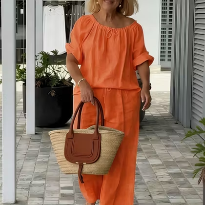 Lucrezia | Coordinato in seta con pantalone svasato